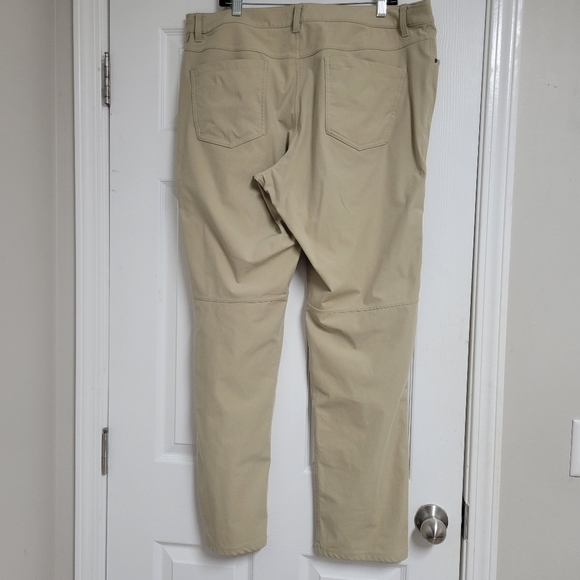 Lululemon Abc Relaxed- Fit 5 Pockets Pants Size 38. - Picture 8 of 14